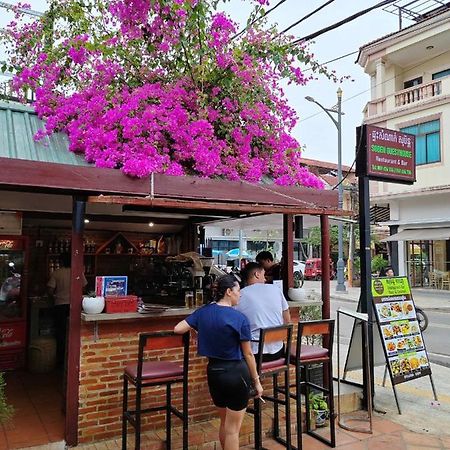 Soben Cafe Guesthouse & Restaurant Siem Reap Extérieur photo